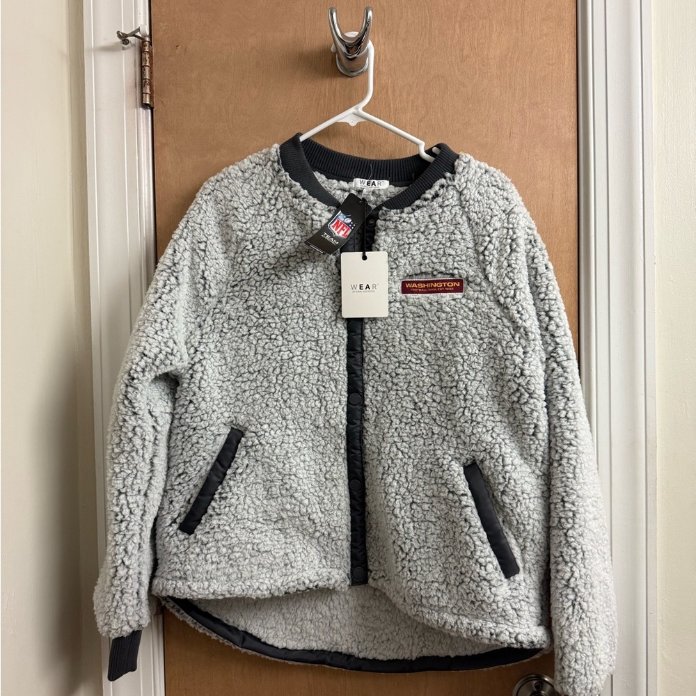 WEAR by Erin Andrews Commanders Sherpa Snap Front  Jacket XL